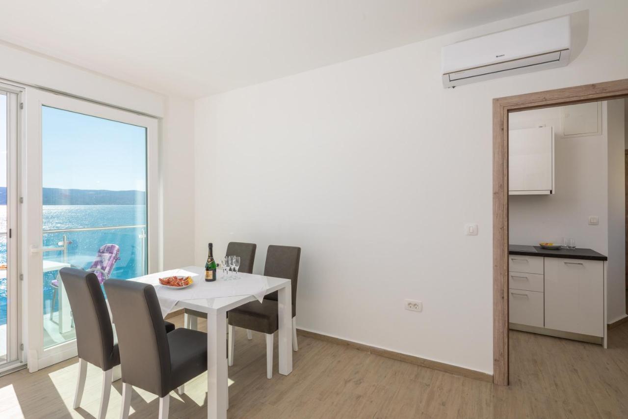 Absolute Beach Holidays Daire Dugi Rat Dış mekan fotoğraf