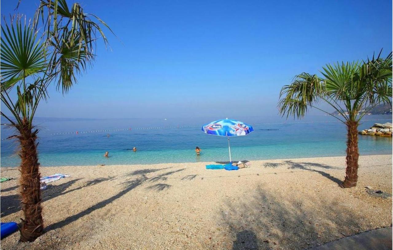 Absolute Beach Holidays Daire Dugi Rat Dış mekan fotoğraf