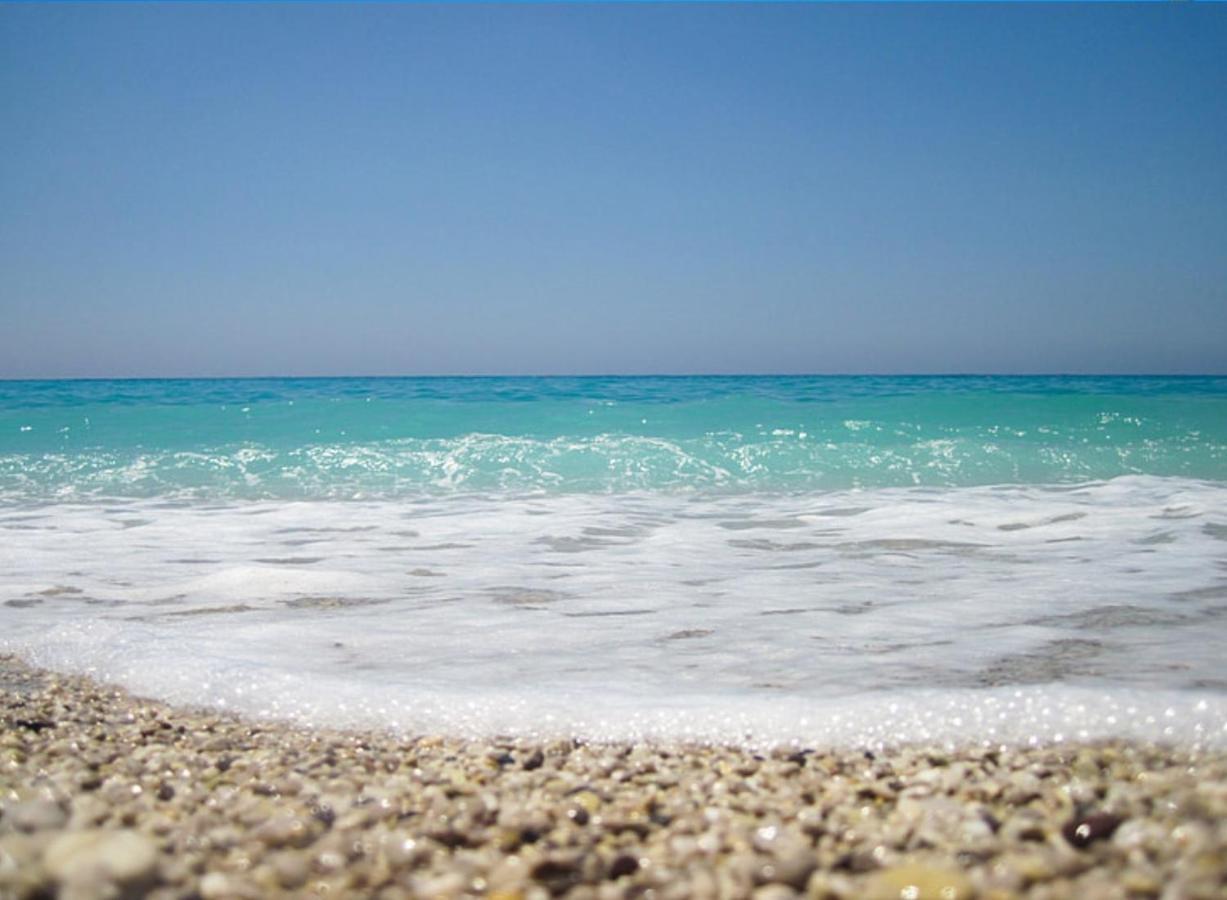 Absolute Beach Holidays Daire Dugi Rat Dış mekan fotoğraf